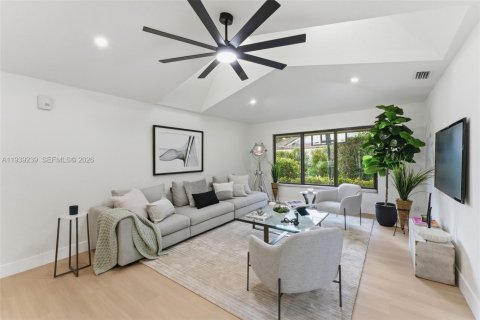 Купить виллу или дом в Палм-Бич-Гарденс, Флорида 4 спальни, 227.52м2, № 1997497 - фото 13