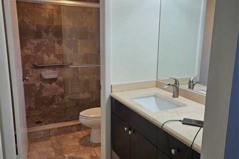 Condo in Margate, Florida, 2 bedrooms  № 2258137 - photo 8