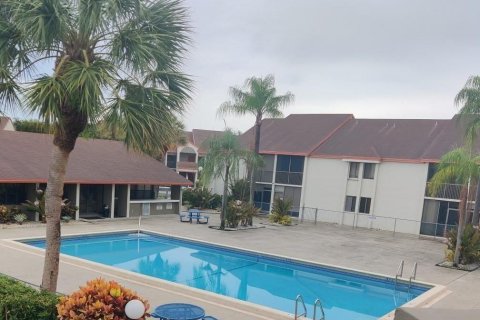 Condo in Margate, Florida, 2 bedrooms  № 2258137 - photo 20
