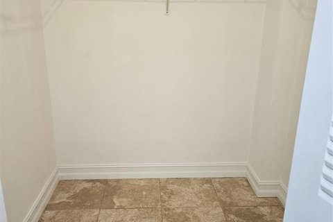 Condo in Margate, Florida, 2 bedrooms  № 2258137 - photo 7