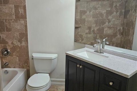 Condo in Margate, Florida, 2 bedrooms  № 2258137 - photo 15