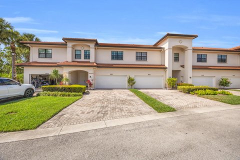 Townhouse in Stuart, Florida 3 bedrooms, 188.68 sq.m. № 2175419