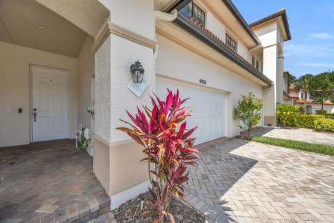 Townhouse in Stuart, Florida 3 bedrooms, 188.68 sq.m. № 2175419 - photo 3