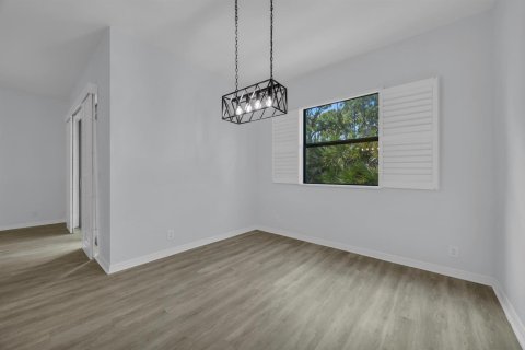 Townhouse in Stuart, Florida 3 bedrooms, 188.68 sq.m. № 2175419 - photo 11