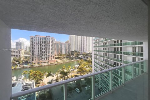 Condominio en venta en Sunny Isles Beach, Florida, 1 dormitorio, 92.07 m2 № 1961942 - foto 27