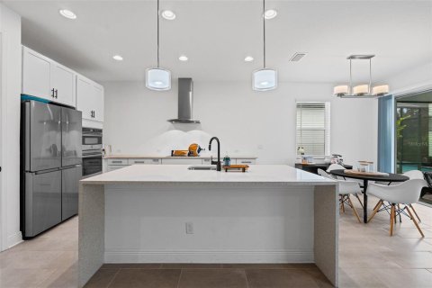 Villa ou maison à vendre à Bradenton, Floride: 4 chambres, 214.98 m2 № 2308283 - photo 15
