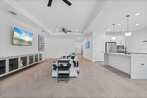 Villa ou maison à vendre à Bradenton, Floride: 4 chambres, 214.98 m2 № 2308283 - photo 12