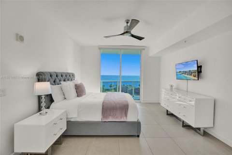 Condo in Hallandale Beach, Florida, 2 bedrooms  № 1784001 - photo 10