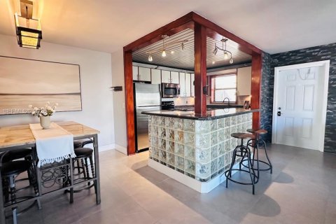 Condominio en venta en Delray Beach, Florida, 2 dormitorios, 98.1 m2 № 2024957 - foto 11