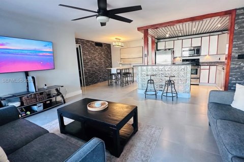 Condominio en venta en Delray Beach, Florida, 2 dormitorios, 98.1 m2 № 2024957 - foto 2