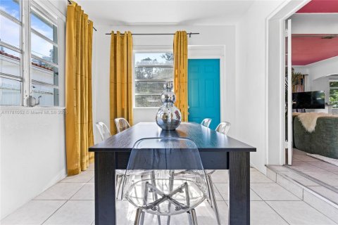 Casa en alquiler en Miami, Florida, 3 dormitorios, 102.66 m2 № 2060056 - foto 9