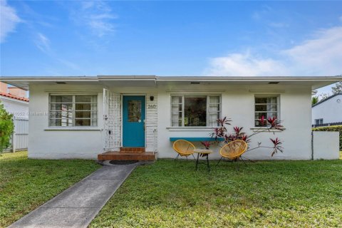 Casa en alquiler en Miami, Florida, 3 dormitorios, 102.66 m2 № 2060056 - foto 30