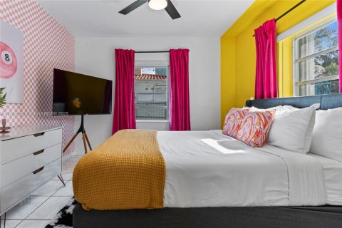 Casa en alquiler en Miami, Florida, 3 dormitorios, 102.66 m2 № 2060056 - foto 25