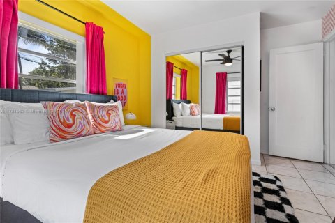 Casa en alquiler en Miami, Florida, 3 dormitorios, 102.66 m2 № 2060056 - foto 23