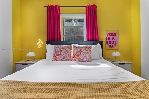 Casa en alquiler en Miami, Florida, 3 dormitorios, 102.66 m2 № 2060056 - foto 22