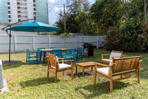 Casa en alquiler en Miami, Florida, 3 dormitorios, 102.66 m2 № 2060056 - foto 29