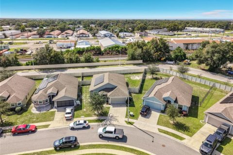 Villa ou maison à vendre à Winter Haven, Floride: 3 chambres, 159.79 m2 № 2435092 - photo 3