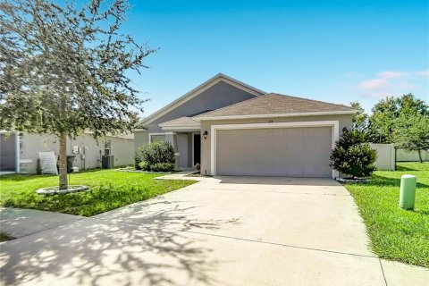 Villa ou maison à vendre à Winter Haven, Floride: 3 chambres, 159.79 m2 № 2435092 - photo 5