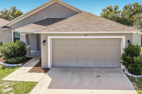 Villa ou maison à vendre à Winter Haven, Floride: 3 chambres, 159.79 m2 № 2435092 - photo 2