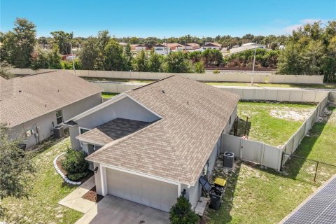 Villa ou maison à vendre à Winter Haven, Floride: 3 chambres, 159.79 m2 № 2435092 - photo 8