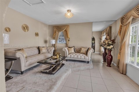 Casa en venta en Miami, Florida, 3 dormitorios, 160.54 m2 № 1925157 - foto 5
