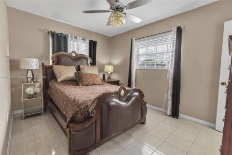 Casa en venta en Miami, Florida, 3 dormitorios, 160.54 m2 № 1925157 - foto 19