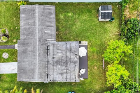 Casa en venta en Miami, Florida, 3 dormitorios, 160.54 m2 № 1925157 - foto 28