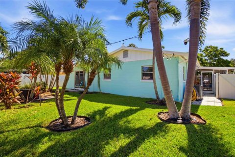Casa en venta en Bradenton, Florida, 3 dormitorios, 130.53 m2 № 2157236 - foto 3