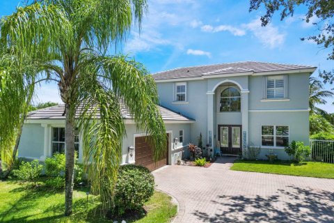 Villa ou maison à vendre à Lake Worth, Floride: 5 chambres, 269.51 m2 № 2146316 - photo 2