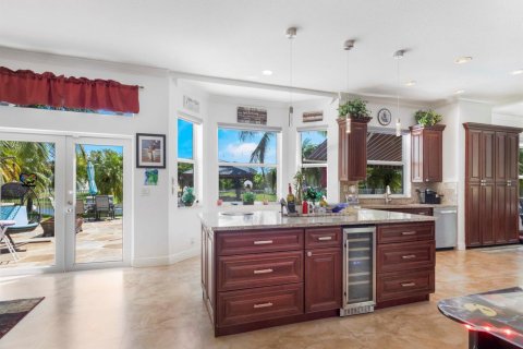 Villa ou maison à vendre à Lake Worth, Floride: 5 chambres, 269.51 m2 № 2146316 - photo 8