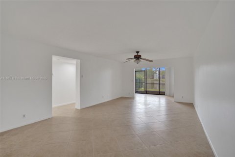 Copropriété à vendre à Delray Beach, Floride: 2 chambres, 124.4 m2 № 1742116 - photo 4