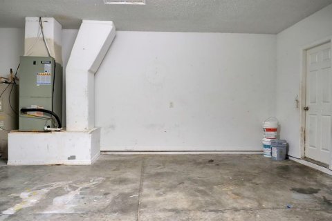 Снять в аренду виллу или дом в Киссимми, Флорида 1 комната, 149.48м2, № 2217058 - фото 2