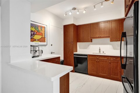 Купить кондоминиум в Санни-Айлс-Бич, Флорида 2 спальни, 113.34м2, № 2017922 - фото 24