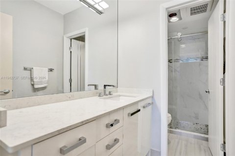 Купить кондоминиум в Санни-Айлс-Бич, Флорида 2 спальни, 113.34м2, № 2017922 - фото 12