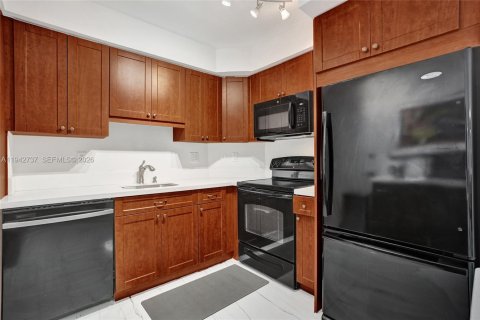 Купить кондоминиум в Санни-Айлс-Бич, Флорида 2 спальни, 113.34м2, № 2017922 - фото 23