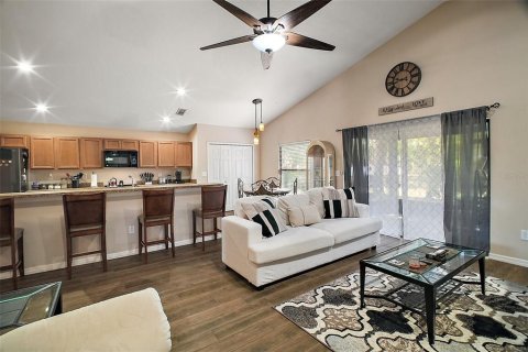 Casa en venta en Tavares, Florida, 4 dormitorios, 164.62 m2 № 1614458 - foto 15