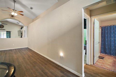 Casa en venta en Tavares, Florida, 4 dormitorios, 164.62 m2 № 1614458 - foto 19