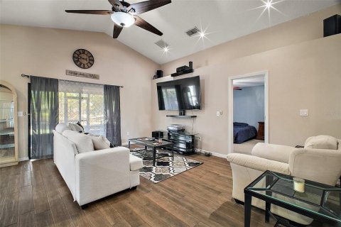 Casa en venta en Tavares, Florida, 4 dormitorios, 164.62 m2 № 1614458 - foto 13