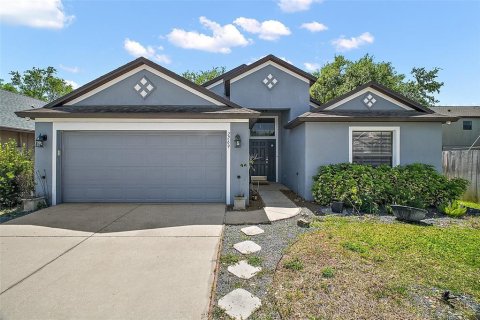 Casa en venta en Tavares, Florida, 4 dormitorios, 164.62 m2 № 1614458 - foto 1