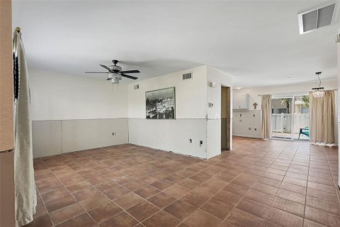 Купить таунхаус в Сент-Питерсберг, Флорида 5 комнат, 146.97м2, № 1626420 - фото 4