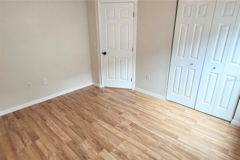 House in Sarasota, Florida 3 bedrooms, 107.86 sq.m. № 2238290 - photo 27