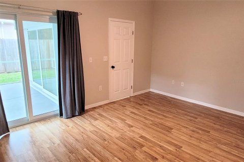 House in Sarasota, Florida 3 bedrooms, 107.86 sq.m. № 2238290 - photo 19
