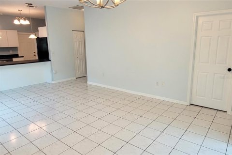 House in Sarasota, Florida 3 bedrooms, 107.86 sq.m. № 2238290 - photo 15