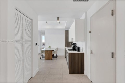 Copropriété à louer à Miami, Floride: 1 chambre, 53.88 m2 № 2412764 - photo 4