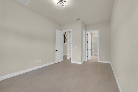 House in Orlando, Florida 7 bedrooms, 486.81 sq.m. № 2395609 - photo 27