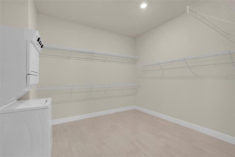 House in Orlando, Florida 7 bedrooms, 486.81 sq.m. № 2395609 - photo 24