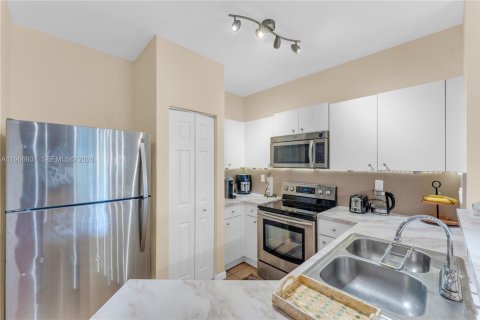 Touwnhouse à louer à Tamarac, Floride: 3 chambres, 132.66 m2 № 2028245 - photo 11