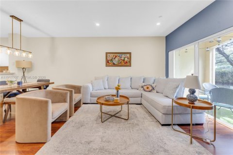 Touwnhouse à louer à Tamarac, Floride: 3 chambres, 132.66 m2 № 2028245 - photo 4