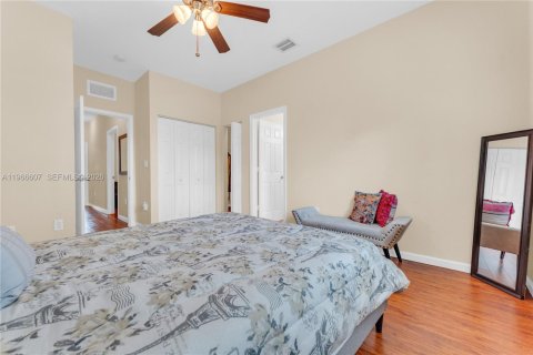 Touwnhouse à louer à Tamarac, Floride: 3 chambres, 132.66 m2 № 2028245 - photo 18