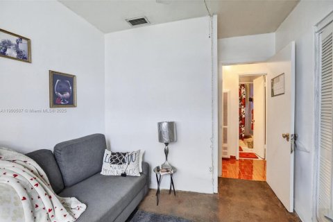 Villa ou maison à vendre à Miami Gardens, Floride: 4 chambres, 111.48 m2 № 1955973 - photo 14